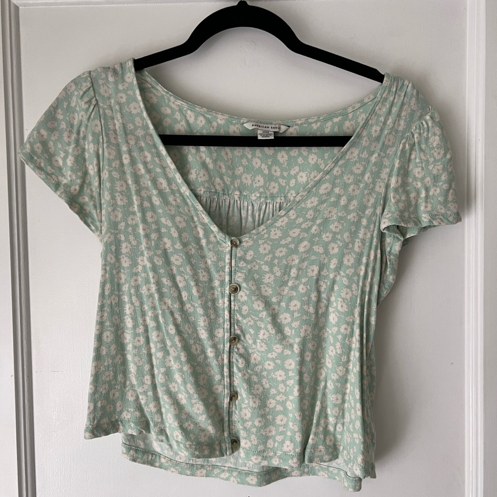 American Eagle floral top